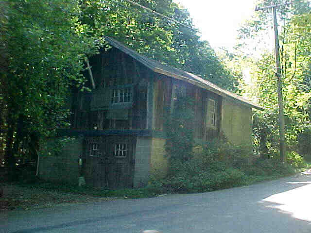 Building photograph for 71 BRINTON HILL ROAD